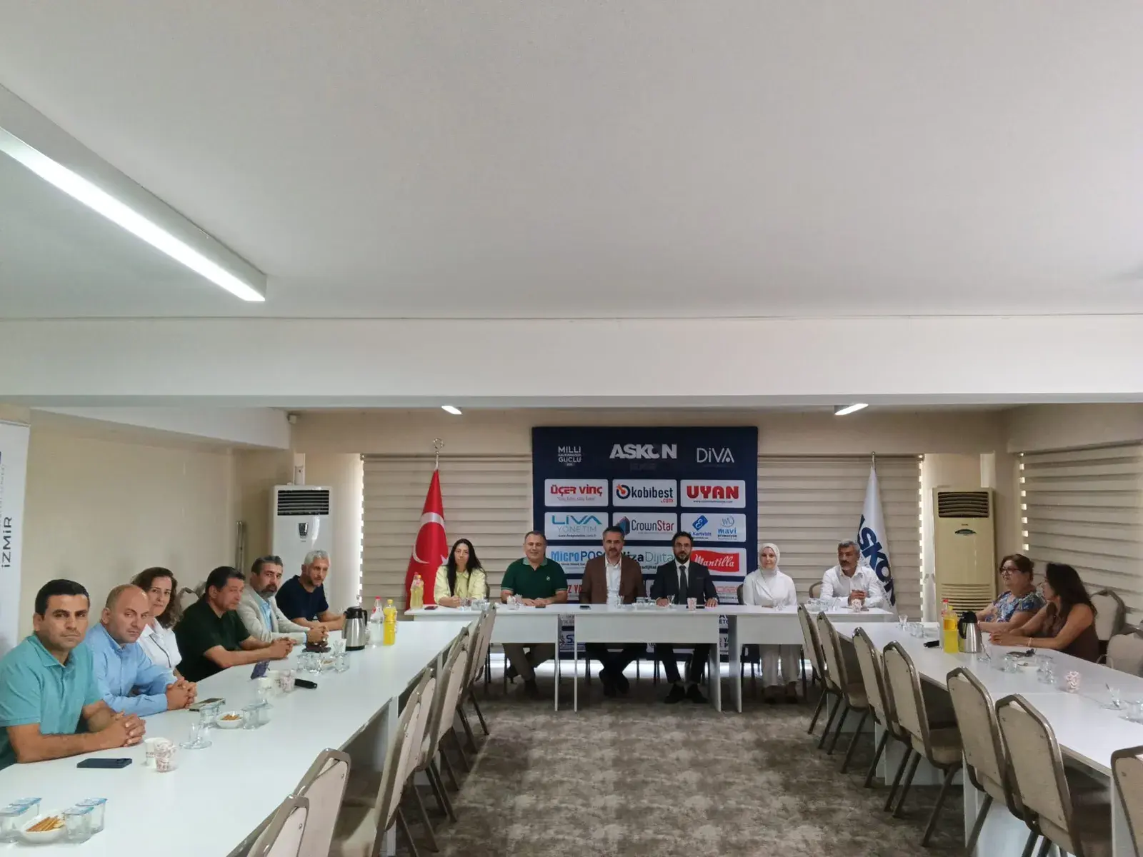 ASKON İzmir — AKP Bayraklı İlçe Başkanı Ziyareti, 3. kare