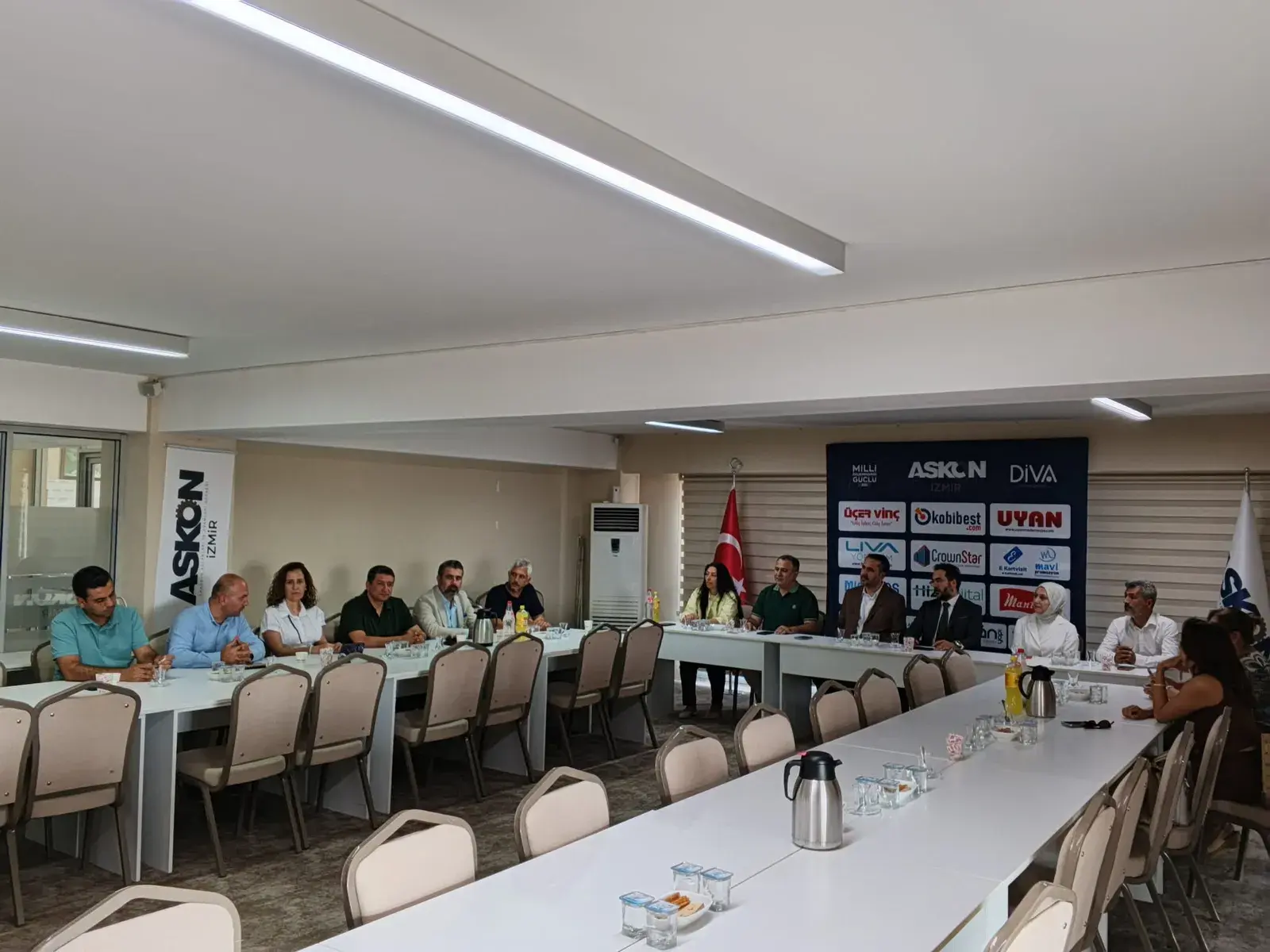 ASKON İzmir — AKP Bayraklı İlçe Başkanı Ziyareti, 4. kare