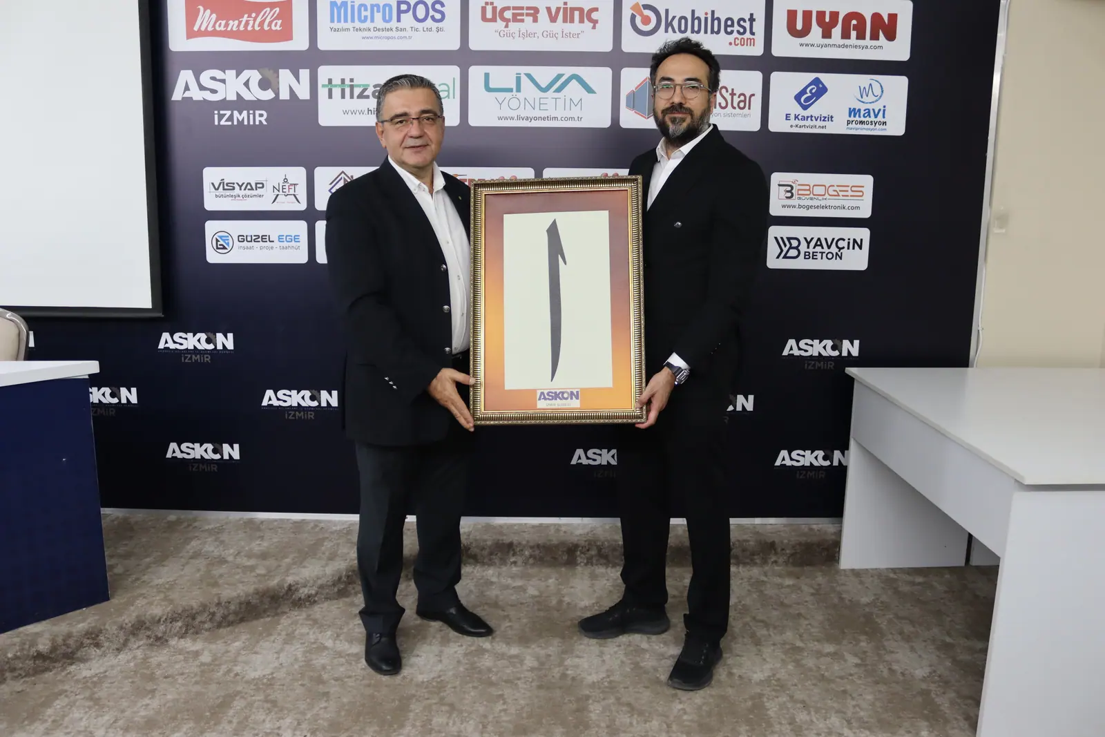 ASKON İzmir’de Ekonomi Gündemi Değerlendirildi — 13. kare