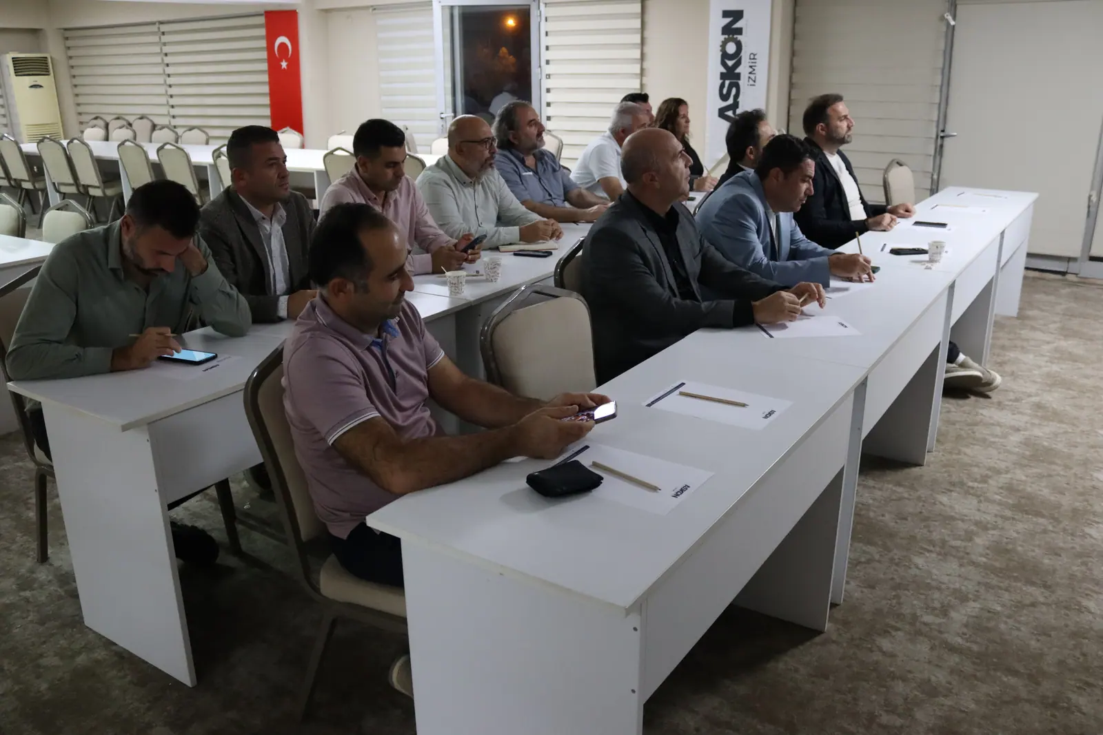 ASKON İzmir’de Ekonomi Gündemi Değerlendirildi — 4. kare